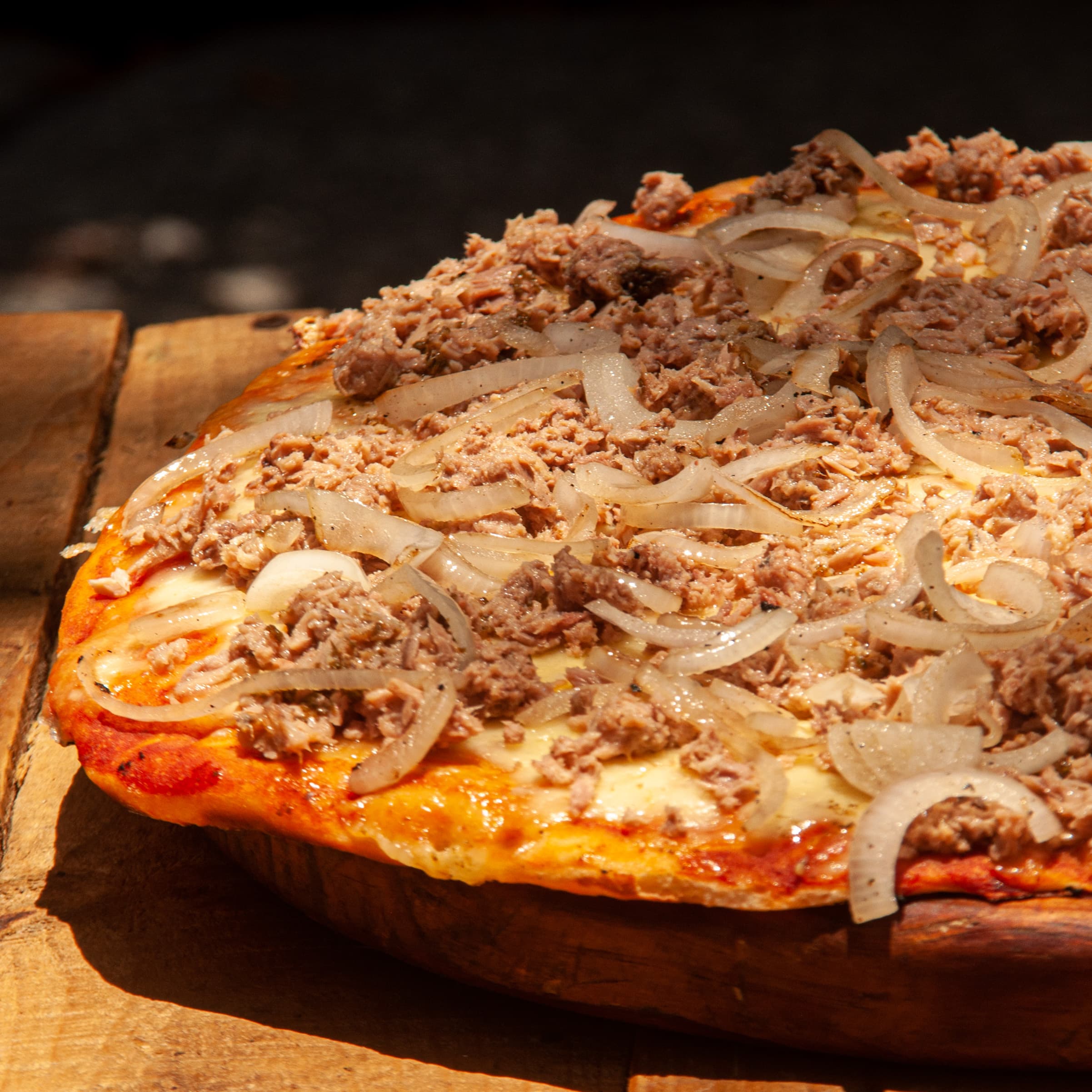 Pizza con Atún y Cebolla